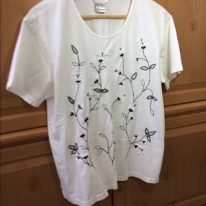 Talbots White Cotton T with embroidery